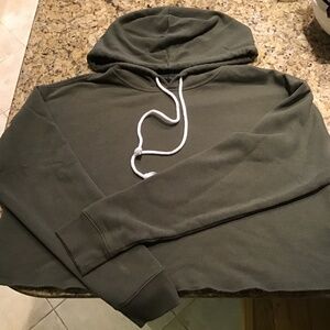 Wild Fable women’s hooded cropped sweatshirt